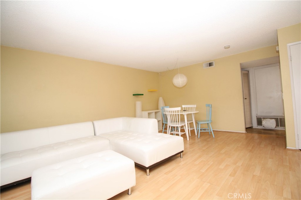 MLS #WS25263993 image #9