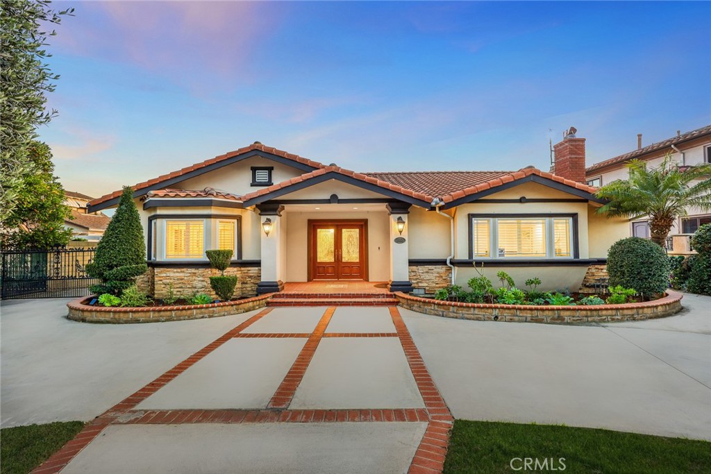 MLS #WS25264004 image #1