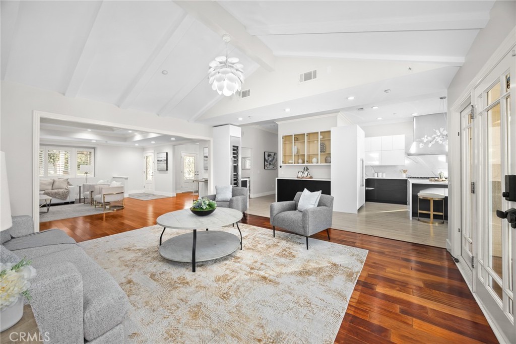 MLS #WS25264004 image #13