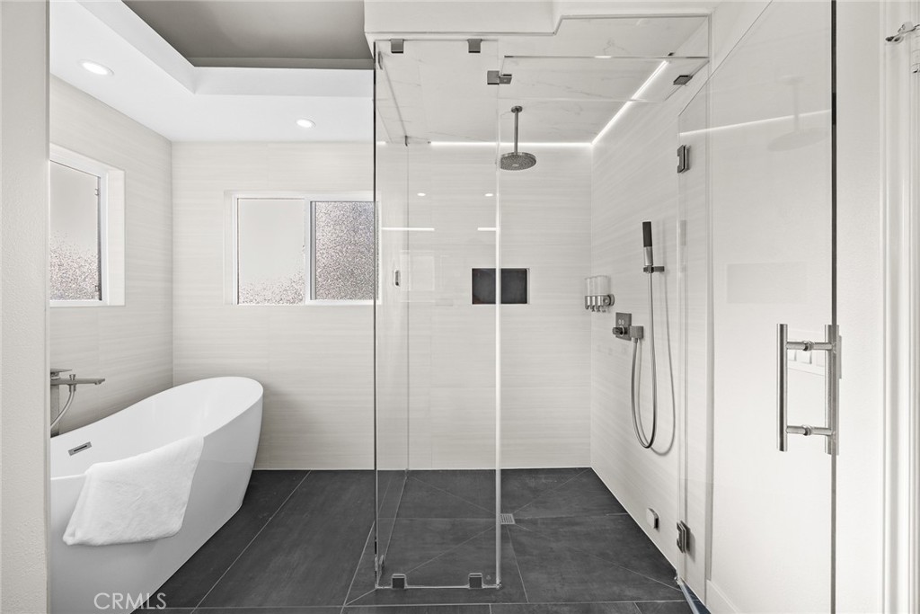 MLS #WS25264004 image #32