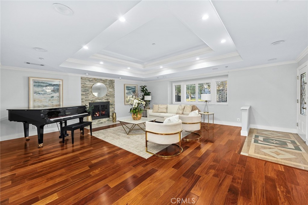 MLS #WS25264004 image #4