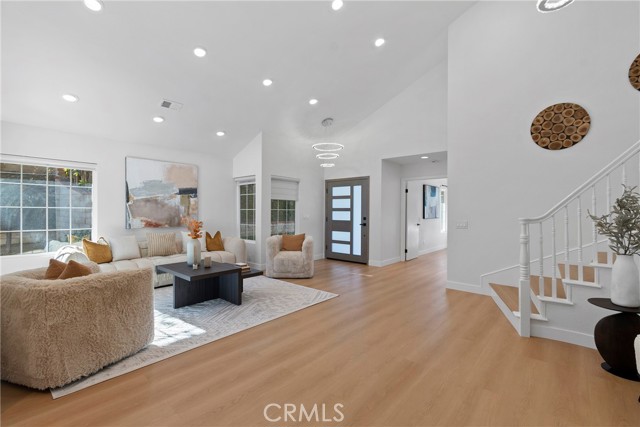 MLS #WS25264023 image #2