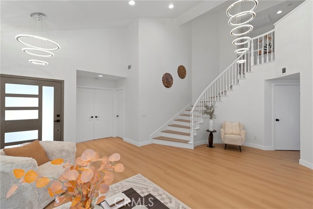 MLS #WS25264023 image #3