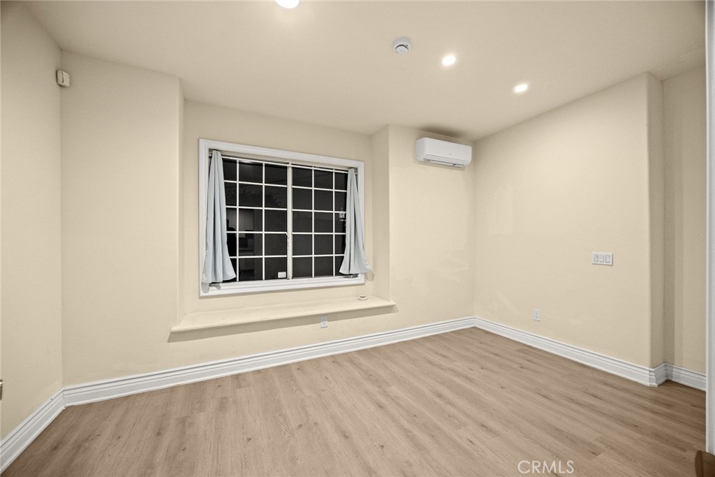 MLS #WS25264028 image #34