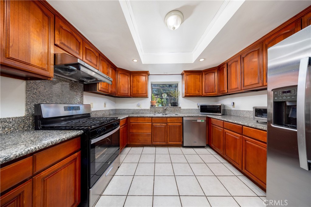 MLS #WS25264294 image #6