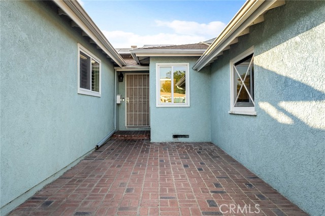 MLS #WS25244100 image #1