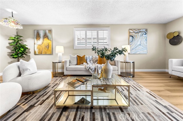 MLS #WS25244100 image #3