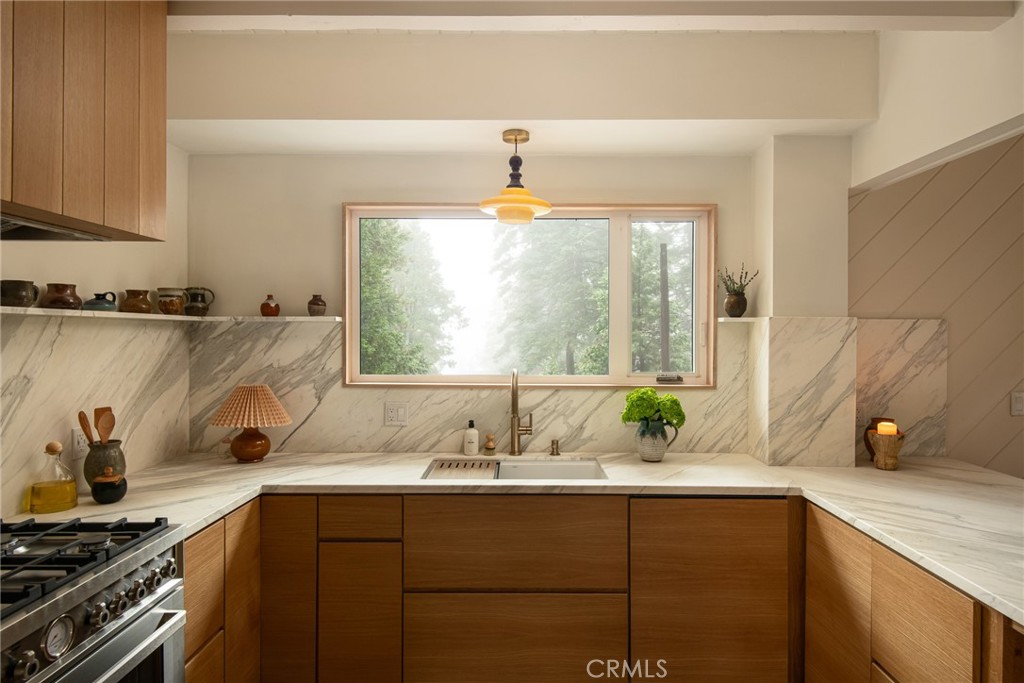 MLS #WS25264396 image #10