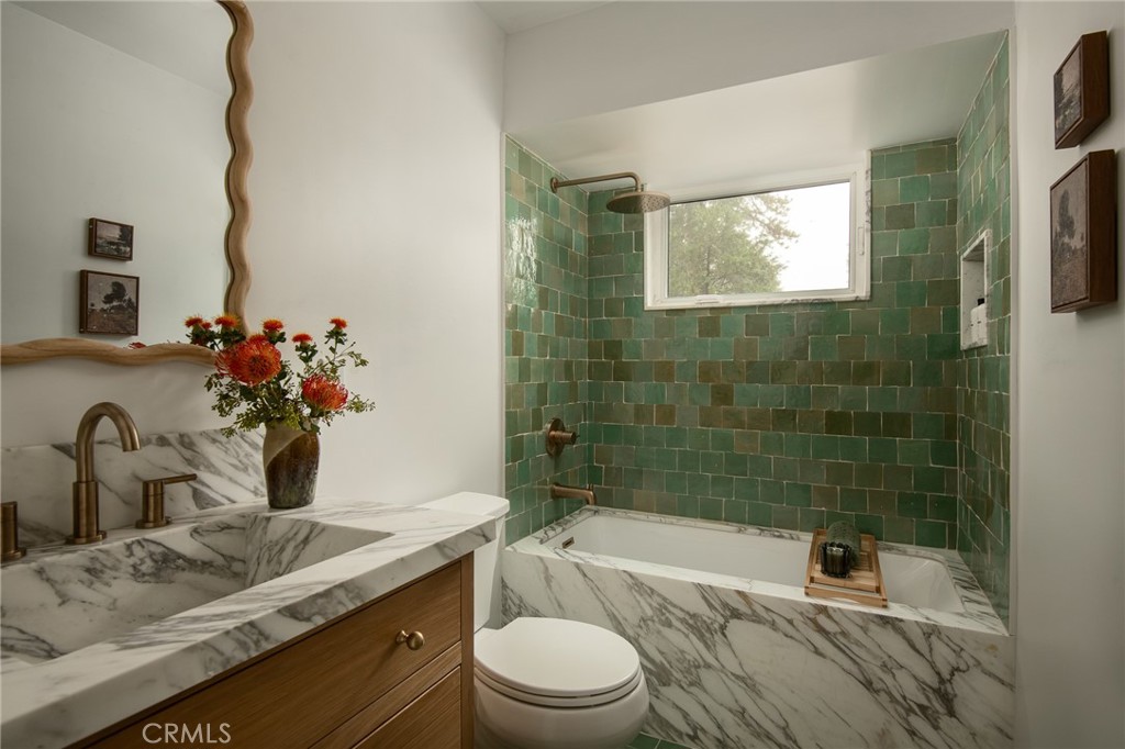 MLS #WS25264396 image #14