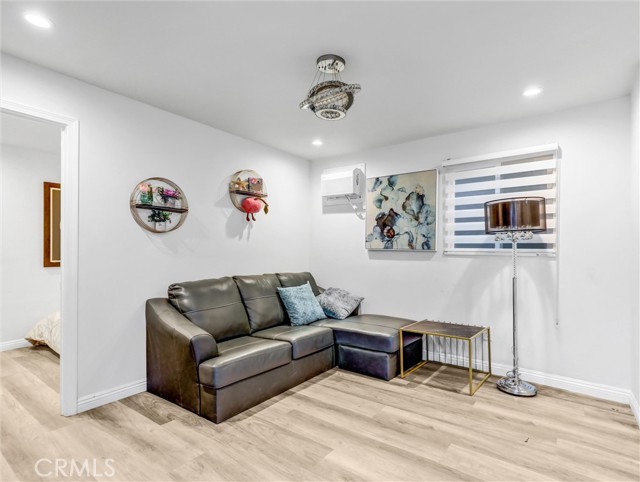 MLS #WS25264494 image #22