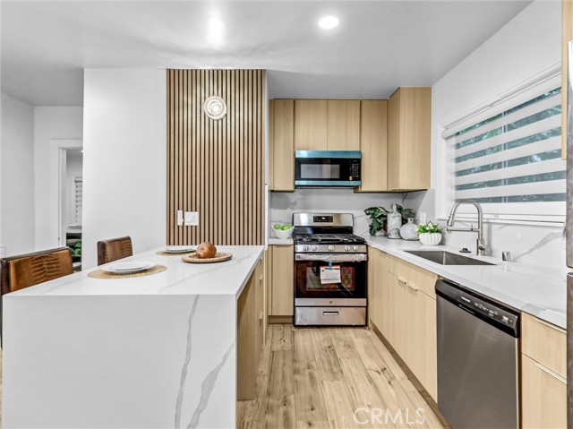 MLS #WS25264494 image #6