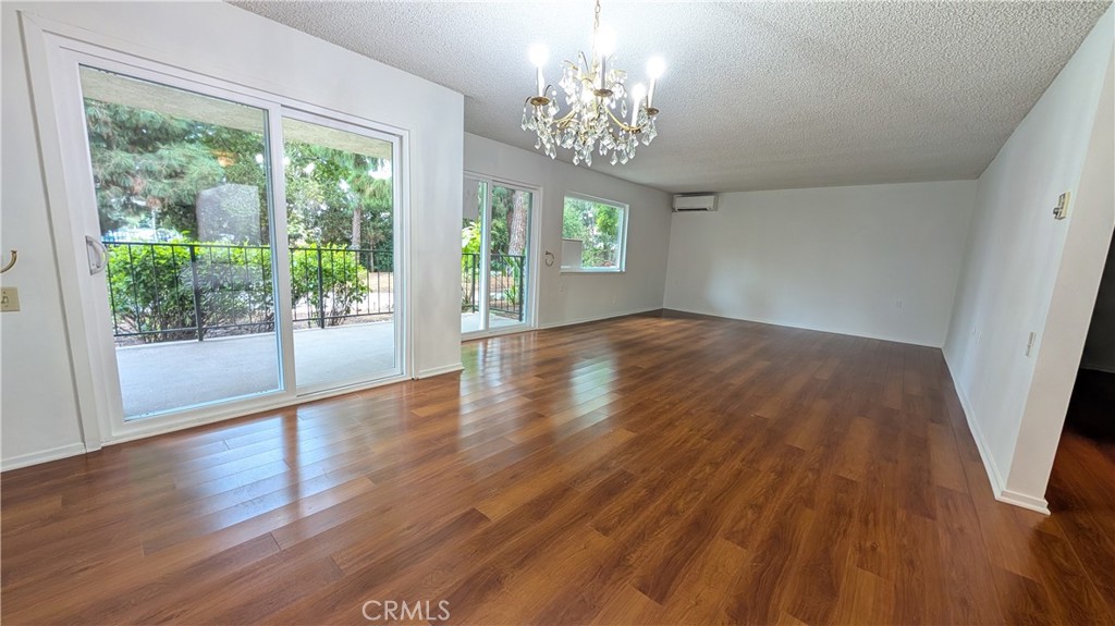 MLS #WS25264516 image #8