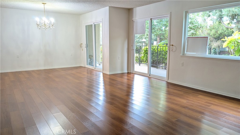 MLS #WS25264516 image #9