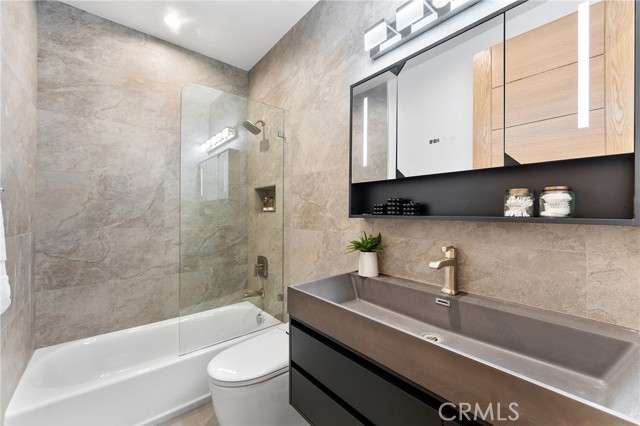 MLS #WS25264856 image #22