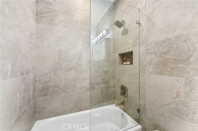 MLS #WS25264856 image #23