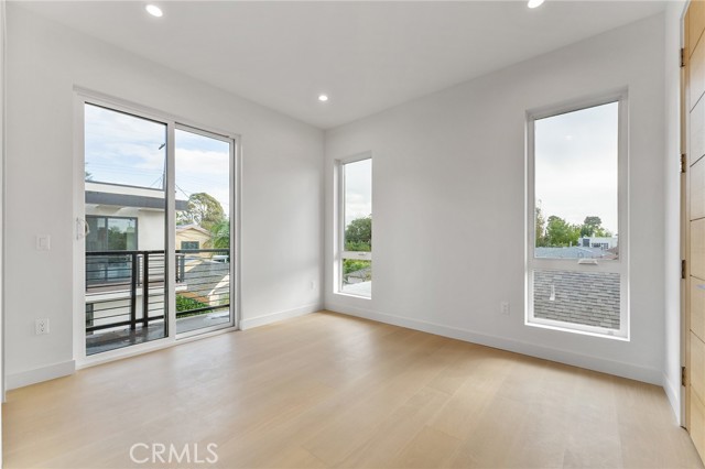 MLS #WS25264856 image #33