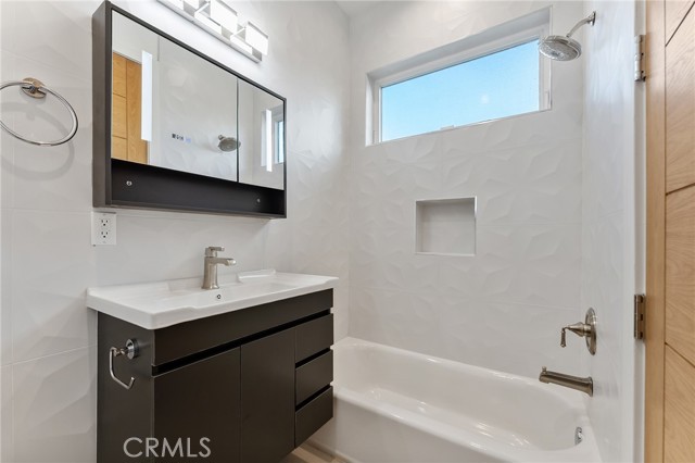 MLS #WS25264856 image #35