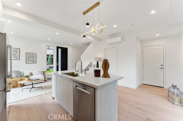 MLS #WS25264856 image #56