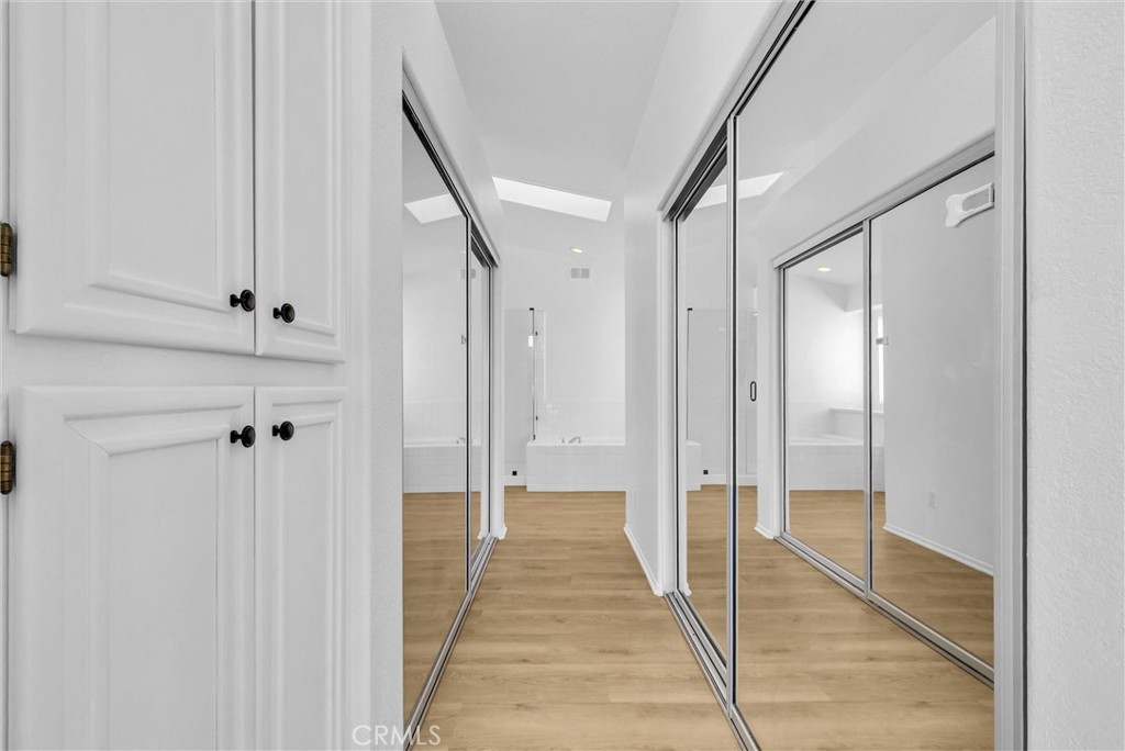 MLS #WS25265276 image #17