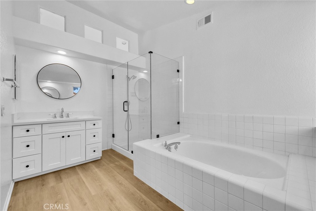 MLS #WS25265276 image #18