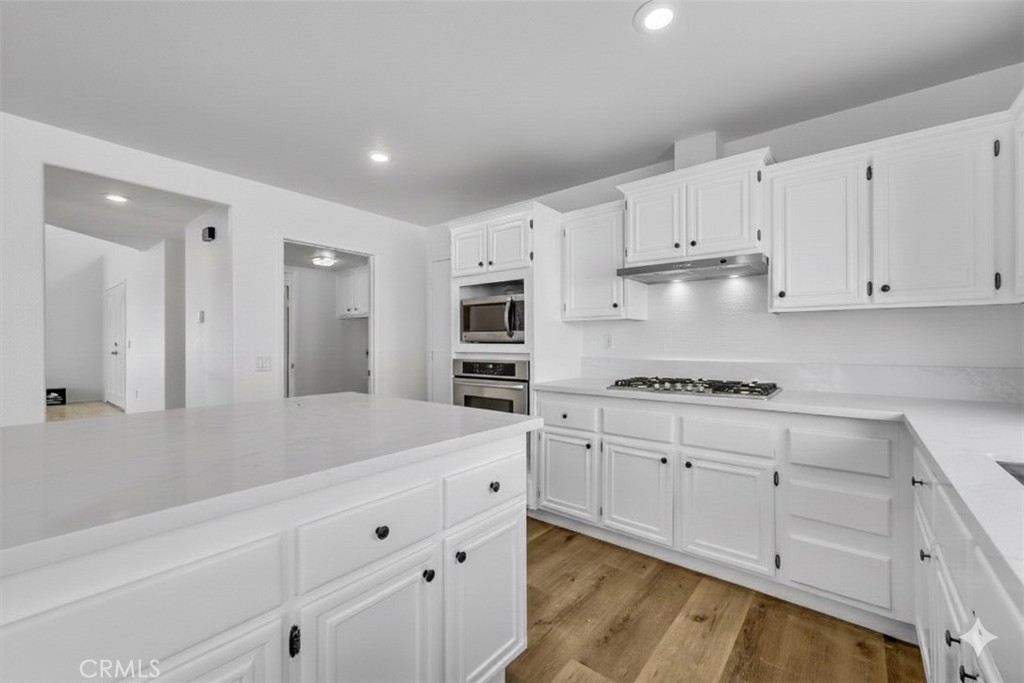 MLS #WS25265276 image #5