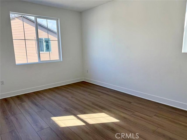 MLS #WS25265353 image #12