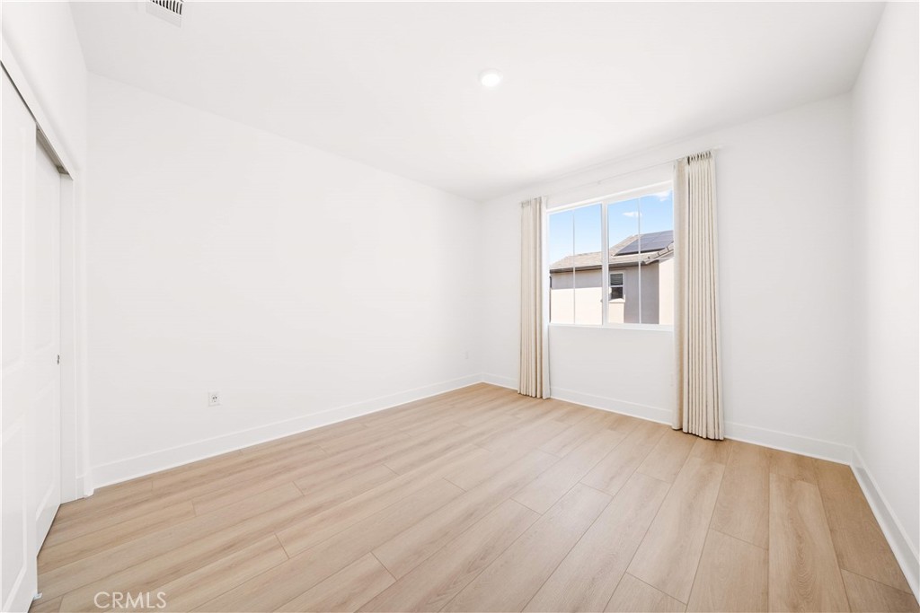 MLS #WS25265353 image #22