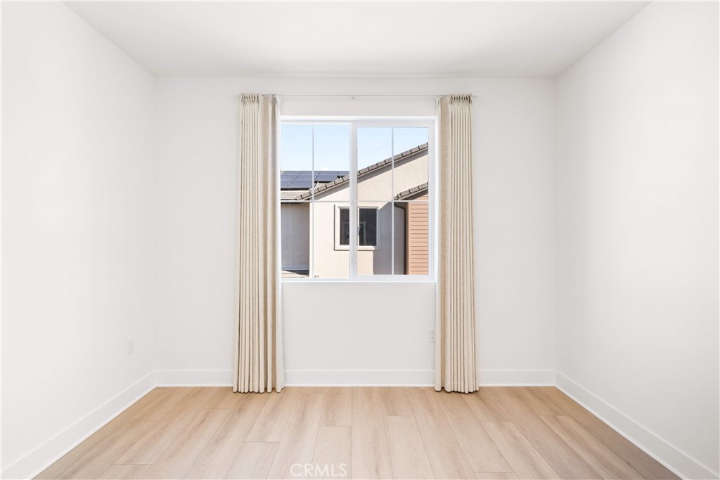 MLS #WS25265353 image #23