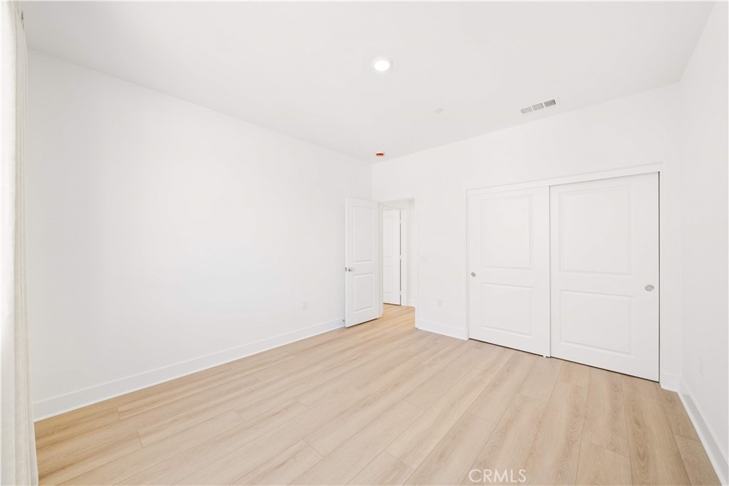 MLS #WS25265353 image #24