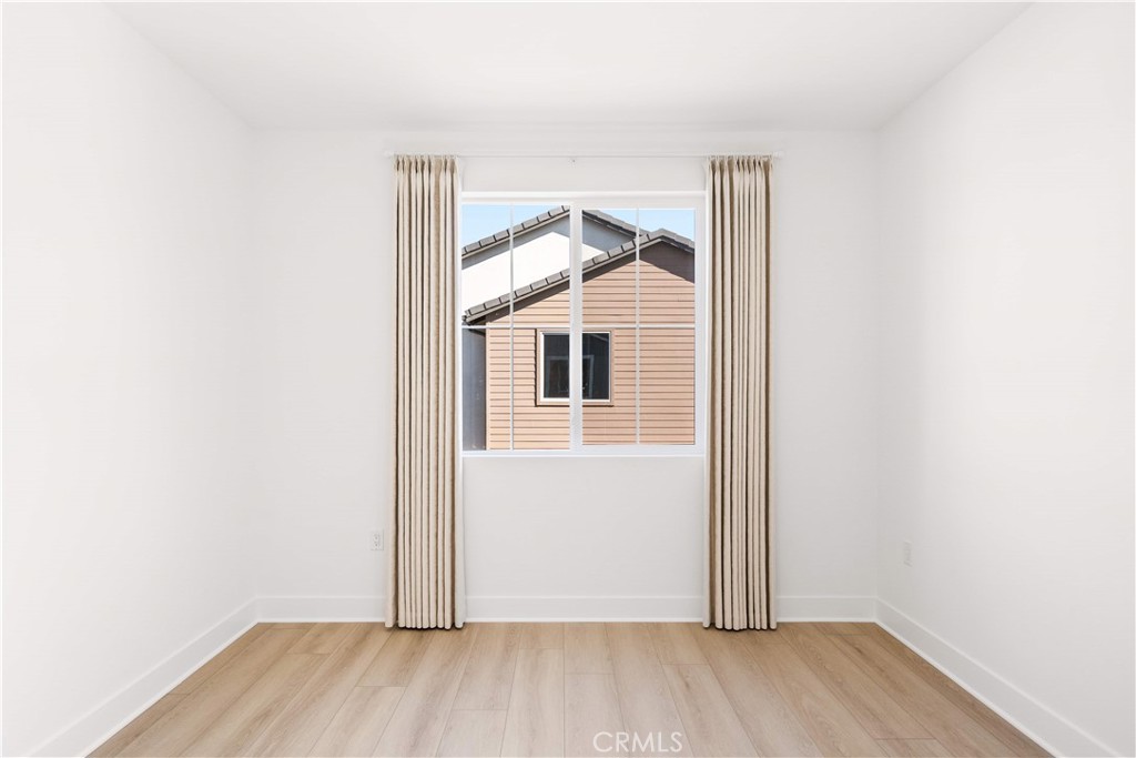 MLS #WS25265353 image #26