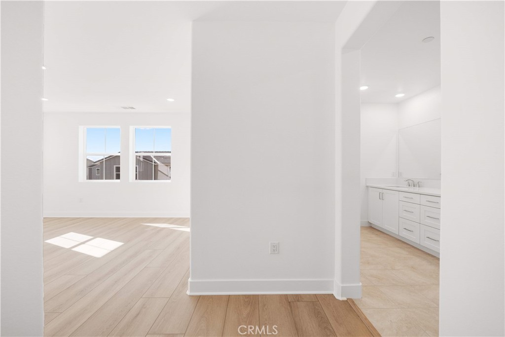 MLS #WS25265353 image #29