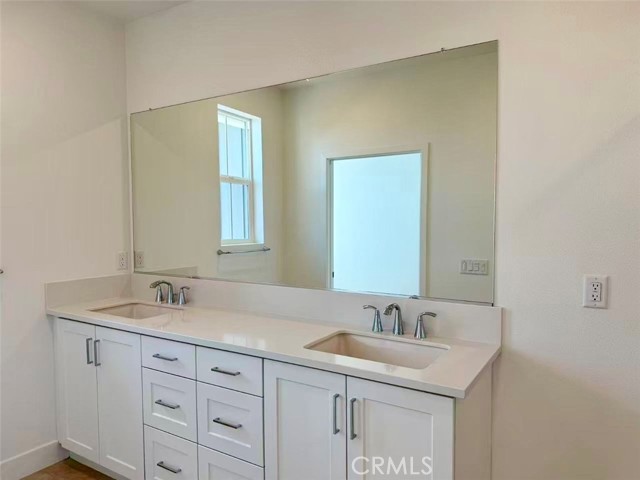 MLS #WS25265353 image #7