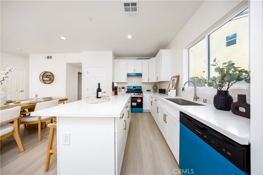 MLS #WS25265398 image #11