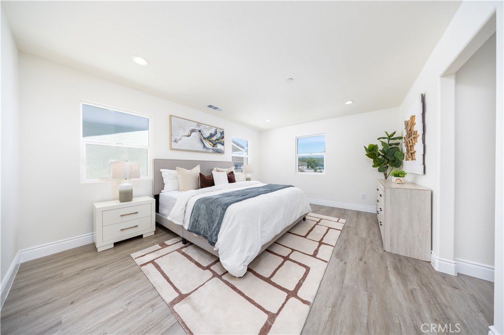 MLS #WS25265399 image #19