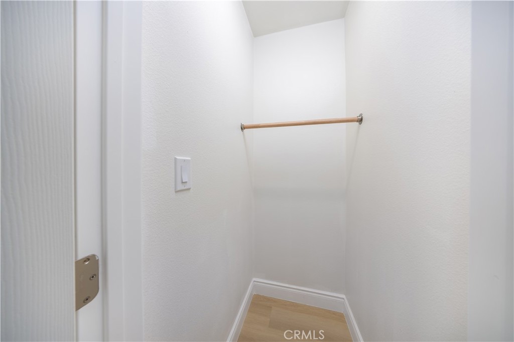 MLS #WS25265400 image #1