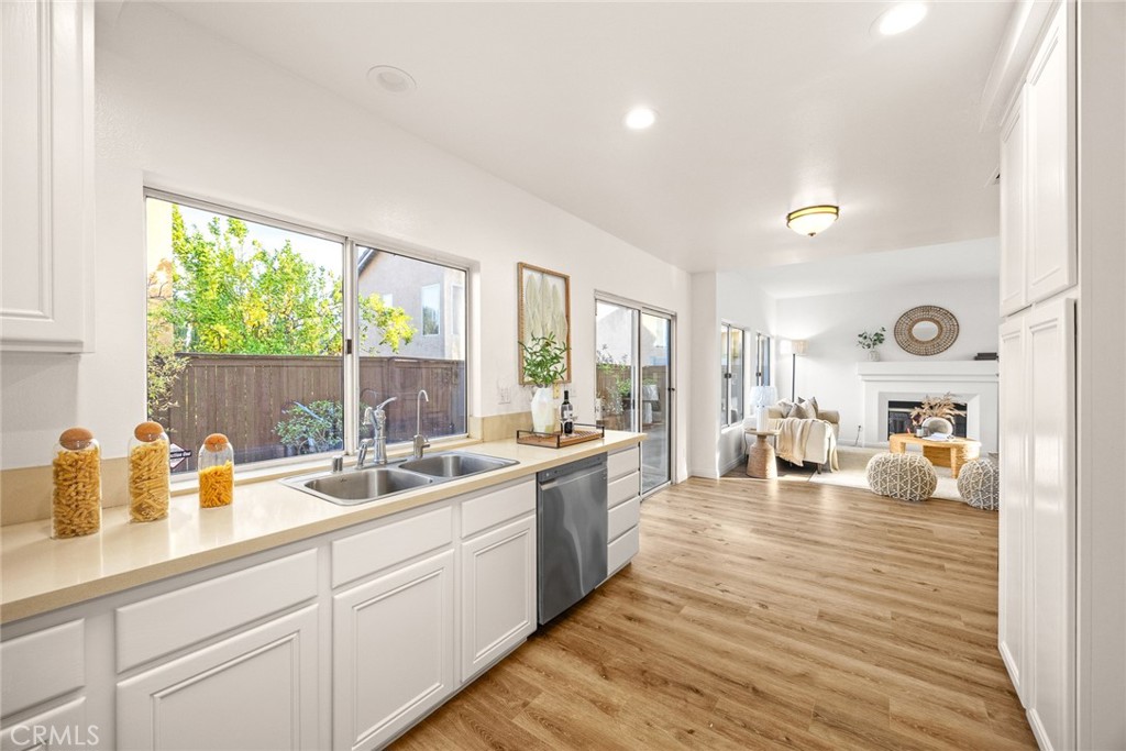 MLS #WS25265828 image #14