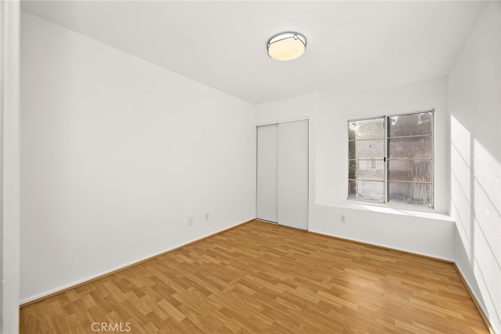 MLS #WS25265828 image #23