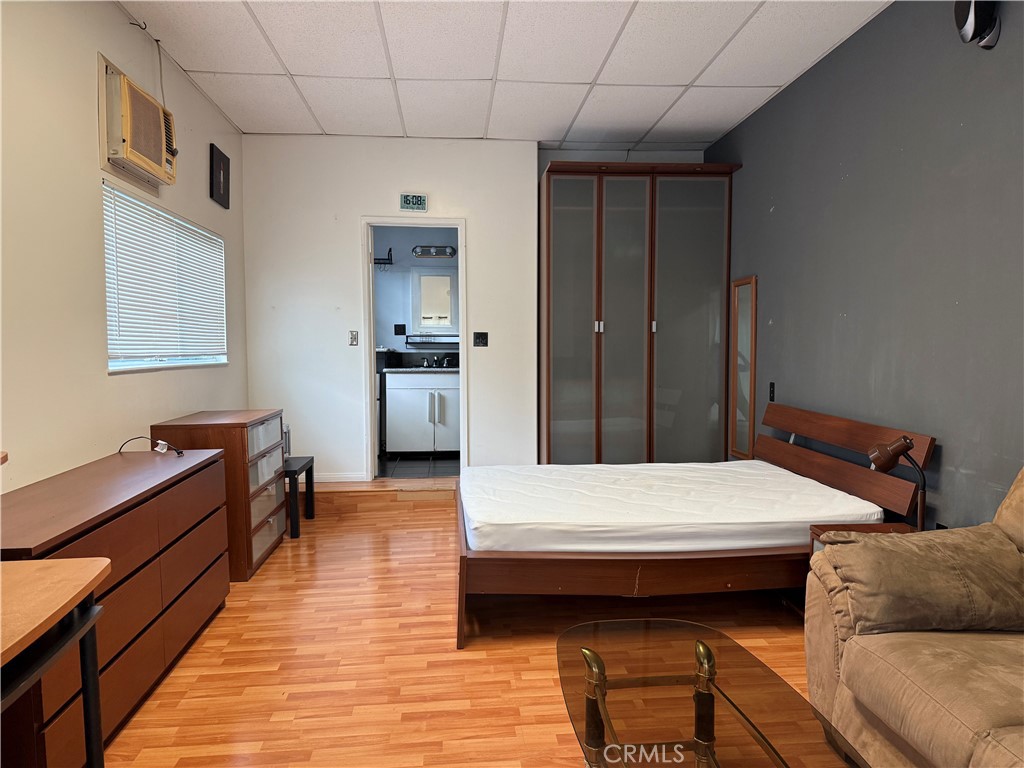 MLS #WS25265934 image #2