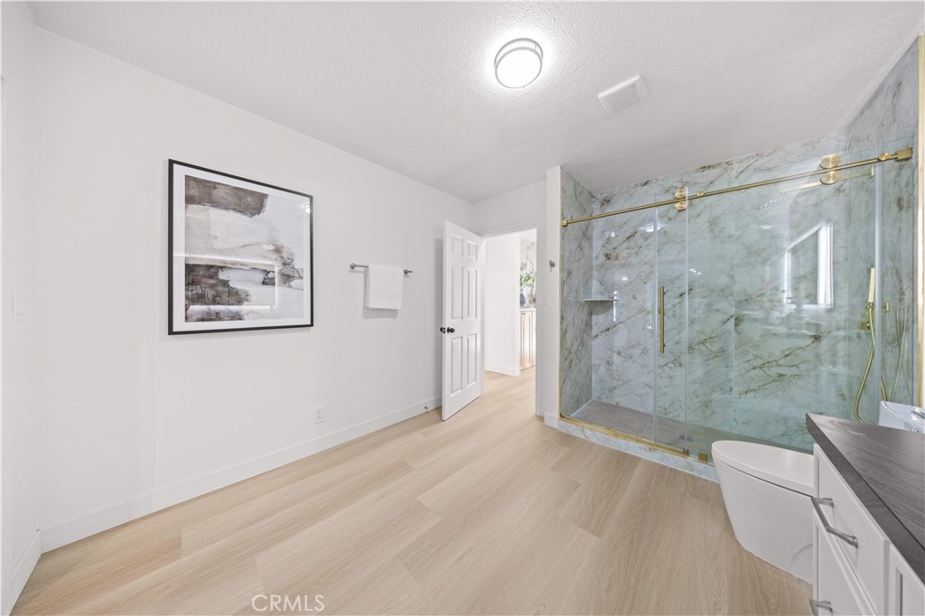 MLS #WS25266079 image #18