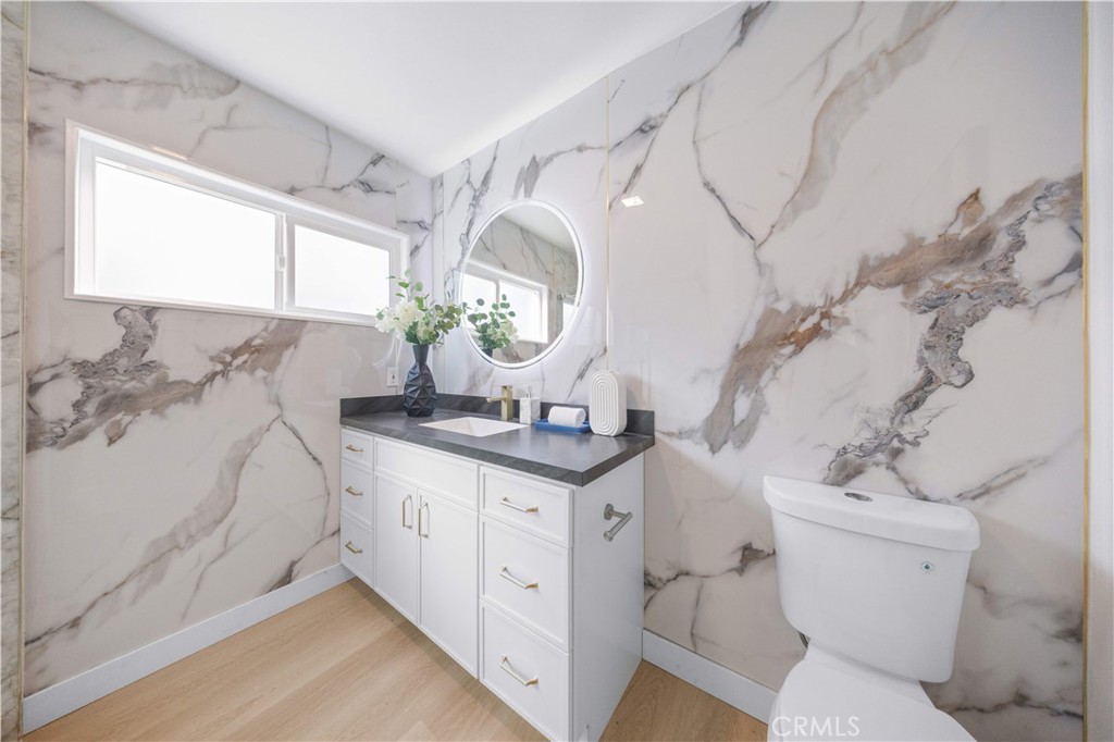 MLS #WS25266079 image #20