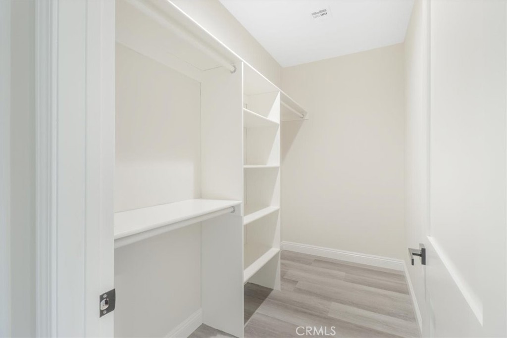 MLS #WS25266446 image #12