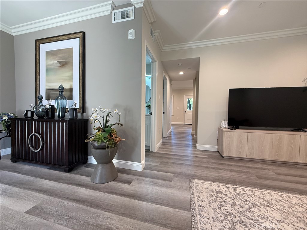 MLS #WS25266446 image #17