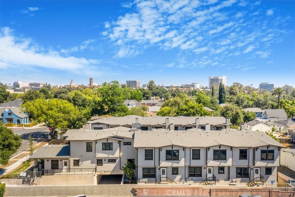 MLS #WS25266446 image #2