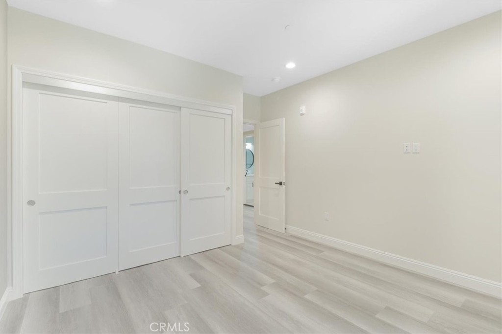 MLS #WS25266446 image #9