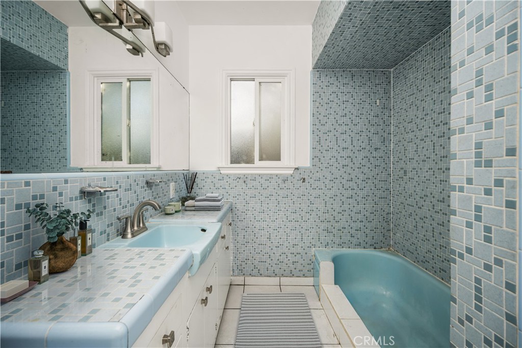 MLS #WS25266517 image #9