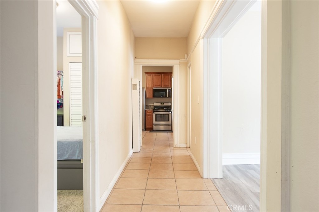 MLS #WS25266630 image #4