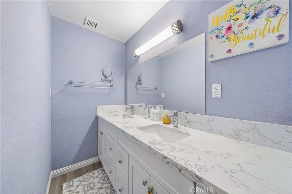 MLS #WS25266814 image #13