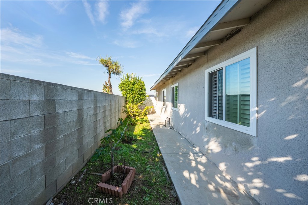 MLS #WS25266814 image #15