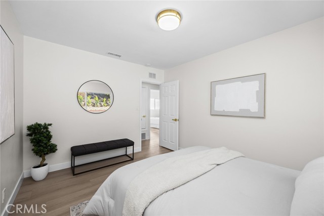 MLS #WS25266849 image #17