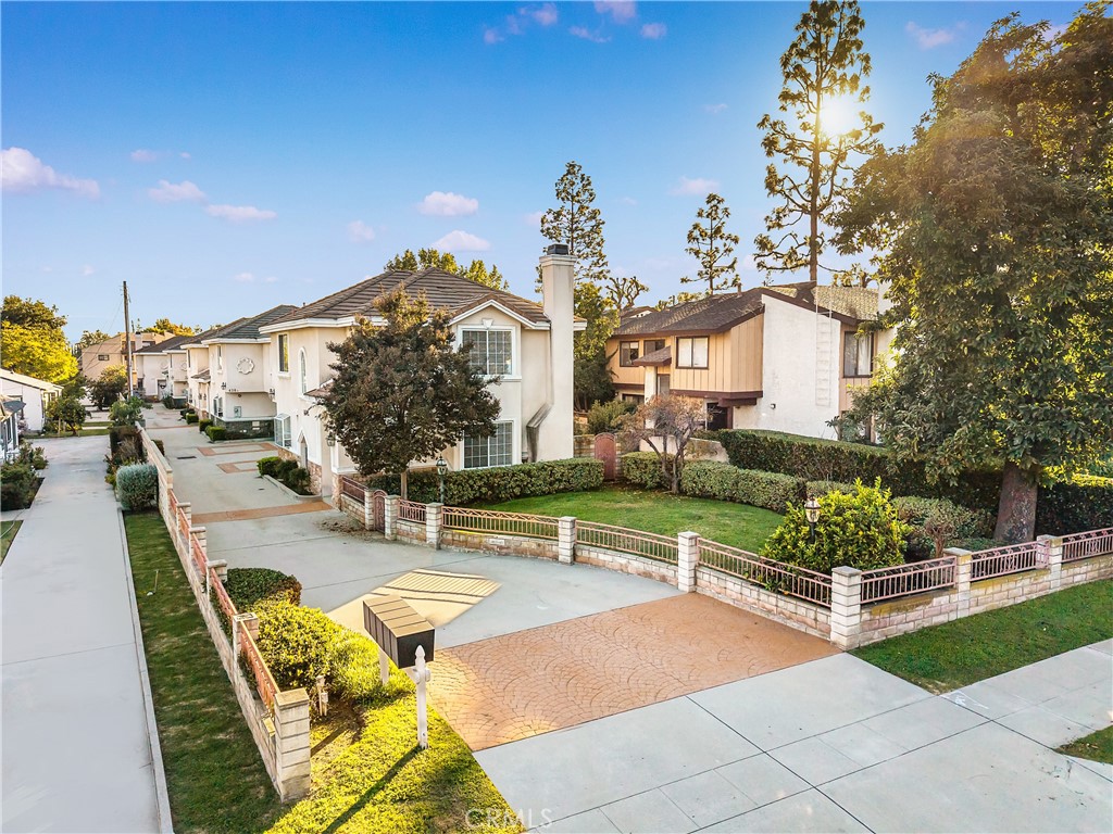 MLS #WS25266919 image #1